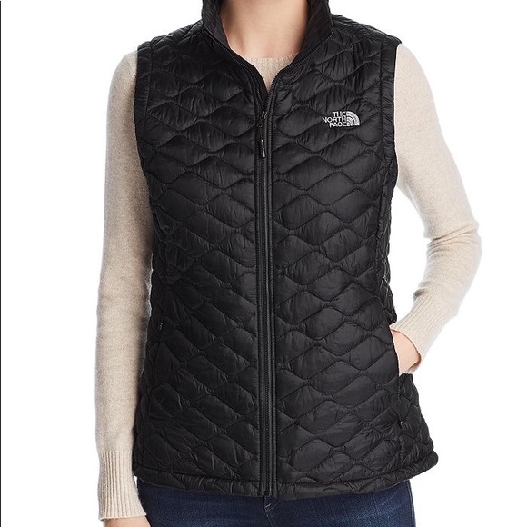 The North Face Jackets & Blazers - THE NORTHFACE • Womens Thermoball Vest • XS